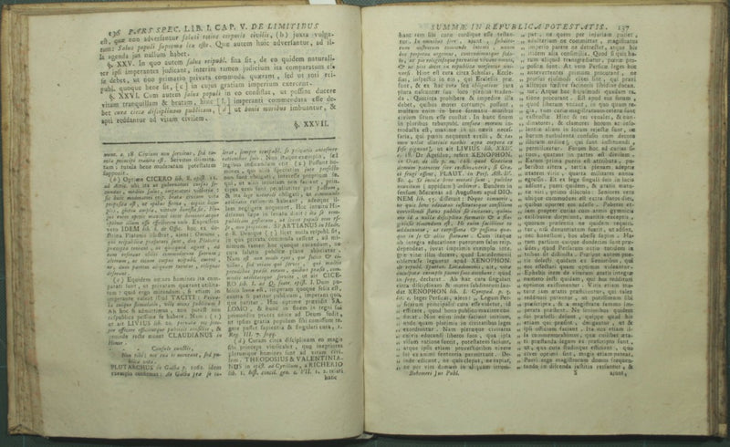 Justi Henningii Boehmeri […] Introductio in jus publicum universale ex genuinis juris naturae principiis deductum, et in usum juris publici particularis