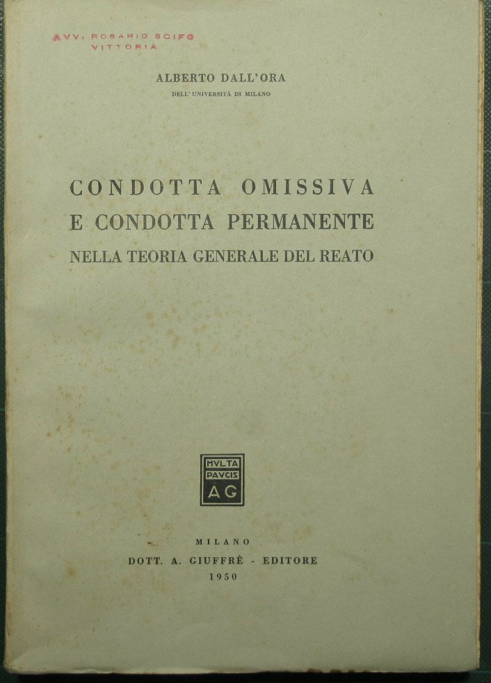 Conduct of omission and permanent conduct in the general theory of the crime