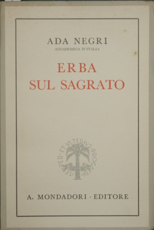 Erba sul sagrato
